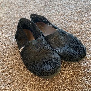 TOMS